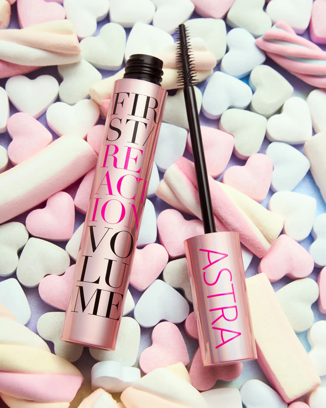 ASTRA - FIRST REACTION VOLUME MASCARA - Mascara Volumizzante Lunga Durata